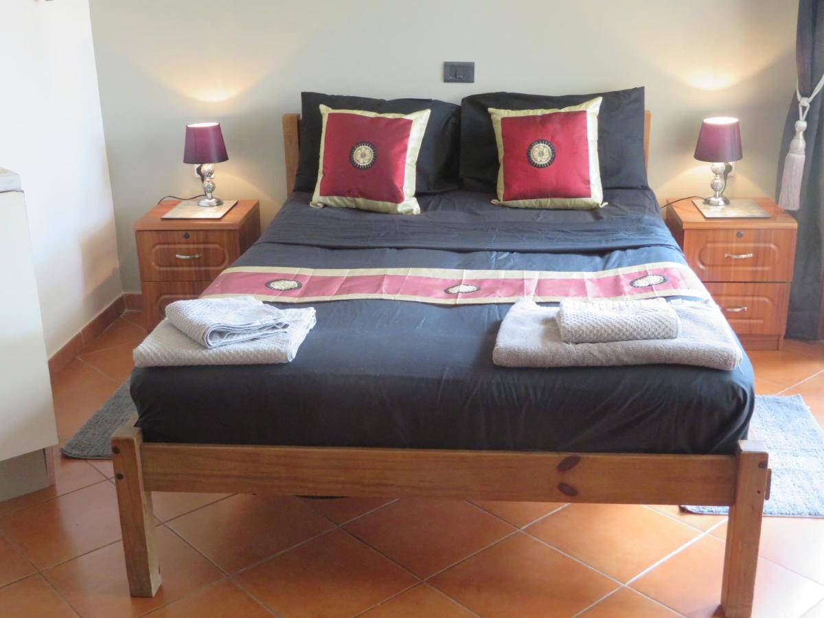 Adults Only Beachfront 1 Bed Studio Apartment In Porto Antigo 2 Santa Maria Sal With Pool Free Wifi & Aircon Ideal Long Stays Zewnętrze zdjęcie
